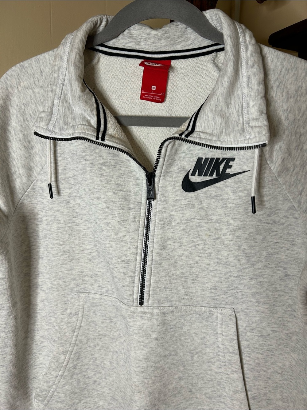 NIKE- quarter zip pullover - Picture 4 of 10